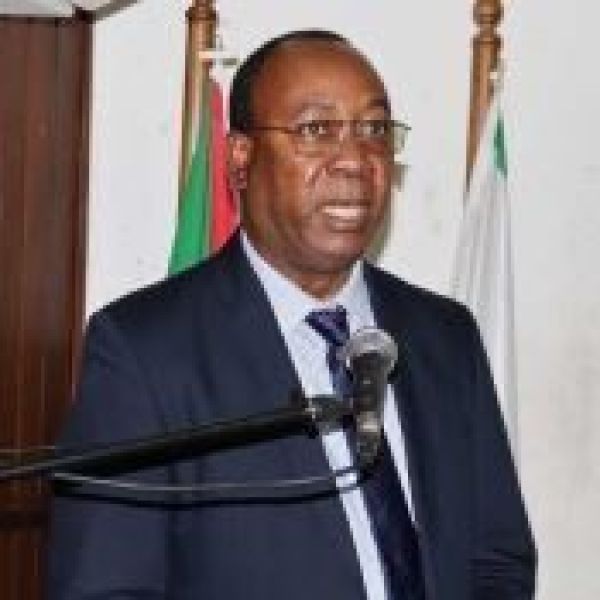 Prof Almeida Sitoe